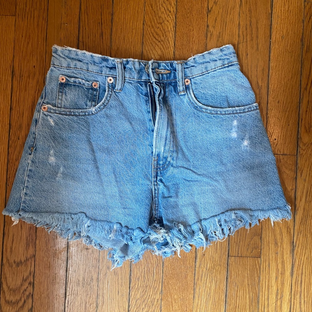 Zara Frayed Jean Short - USA 2